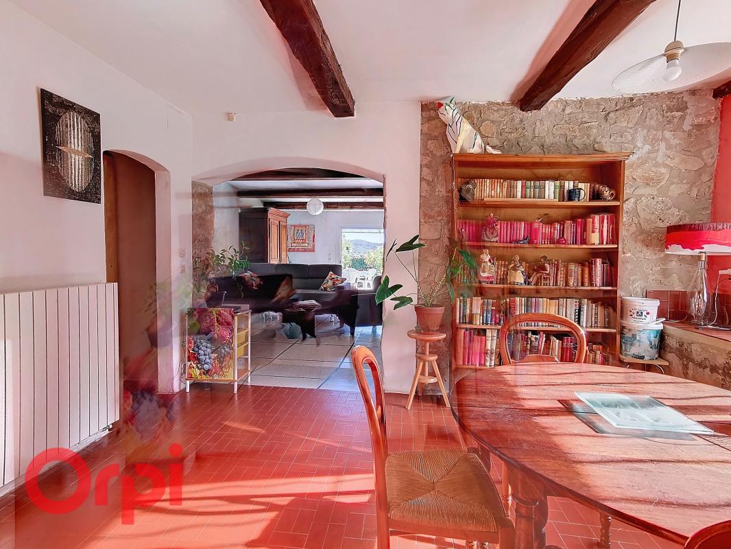 Photo Maison à Vendre à Sainte Anne du Castellet avec piscine et be... image 4/4