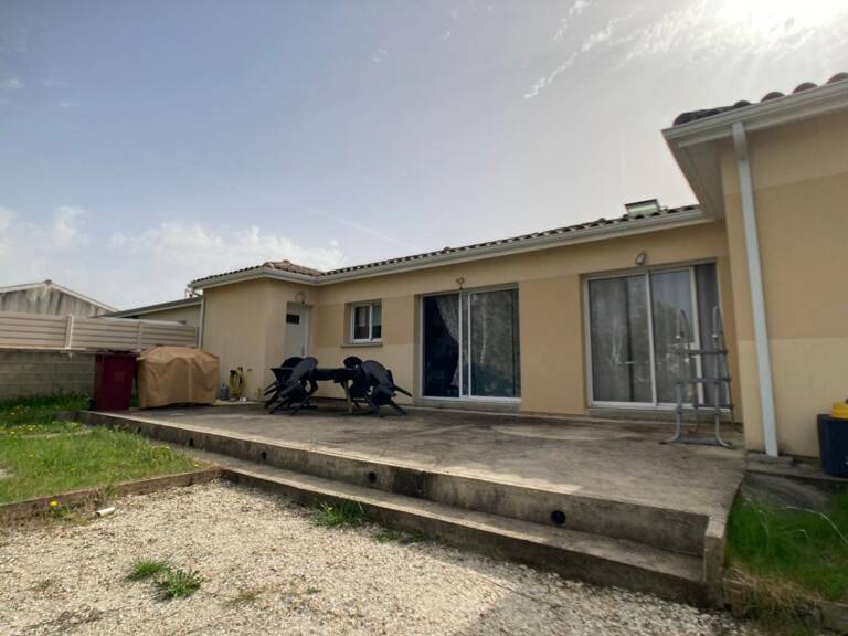 Maison À Vendre — photo 1