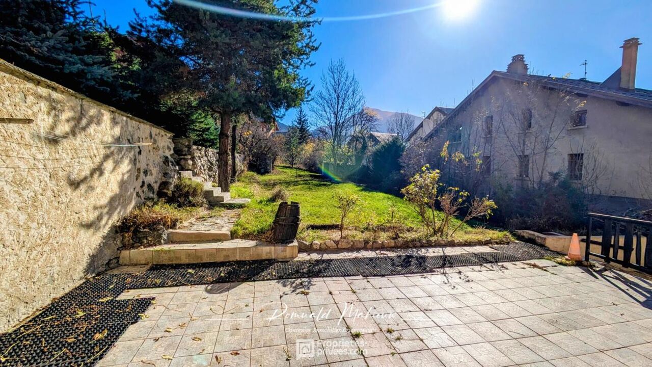 maison 12 pièces 275 m2 à vendre à Briançon (05100)