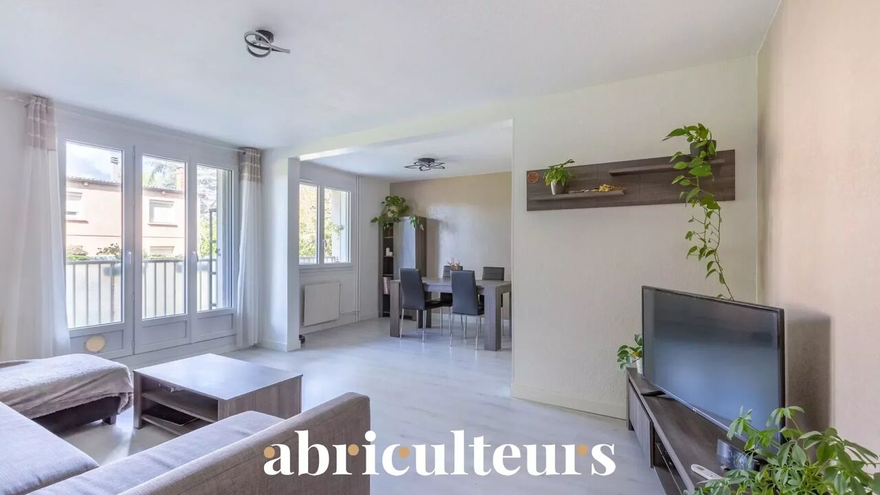 appartement 5 pièces 105 m2 à vendre à Vaulx-en-Velin (69120)