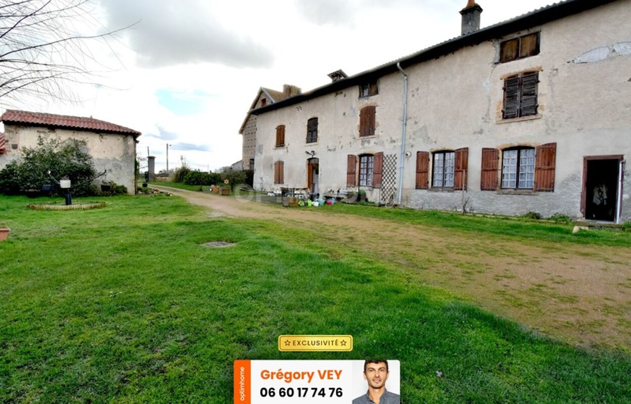 maison 5 pièces 136 m2 à vendre à Orléat (63190)