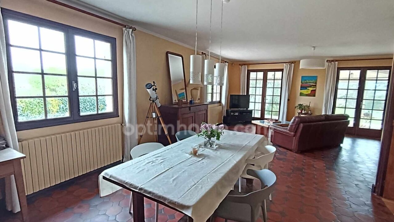 maison 9 pièces 183 m2 à vendre à Châteaubernard (16100)