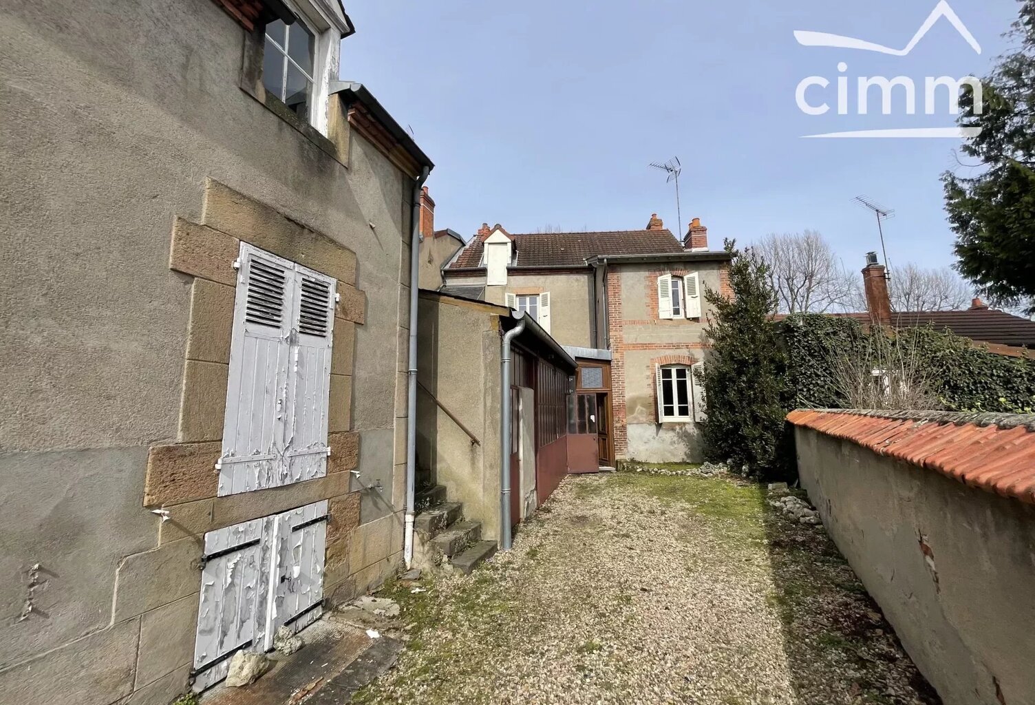 Proche hôpital — photo 1