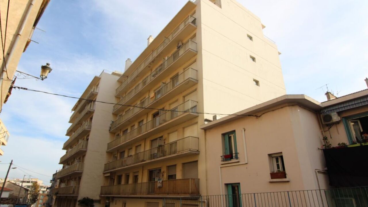 bureau  pièces 31 m2 à louer à Bastia (20200)