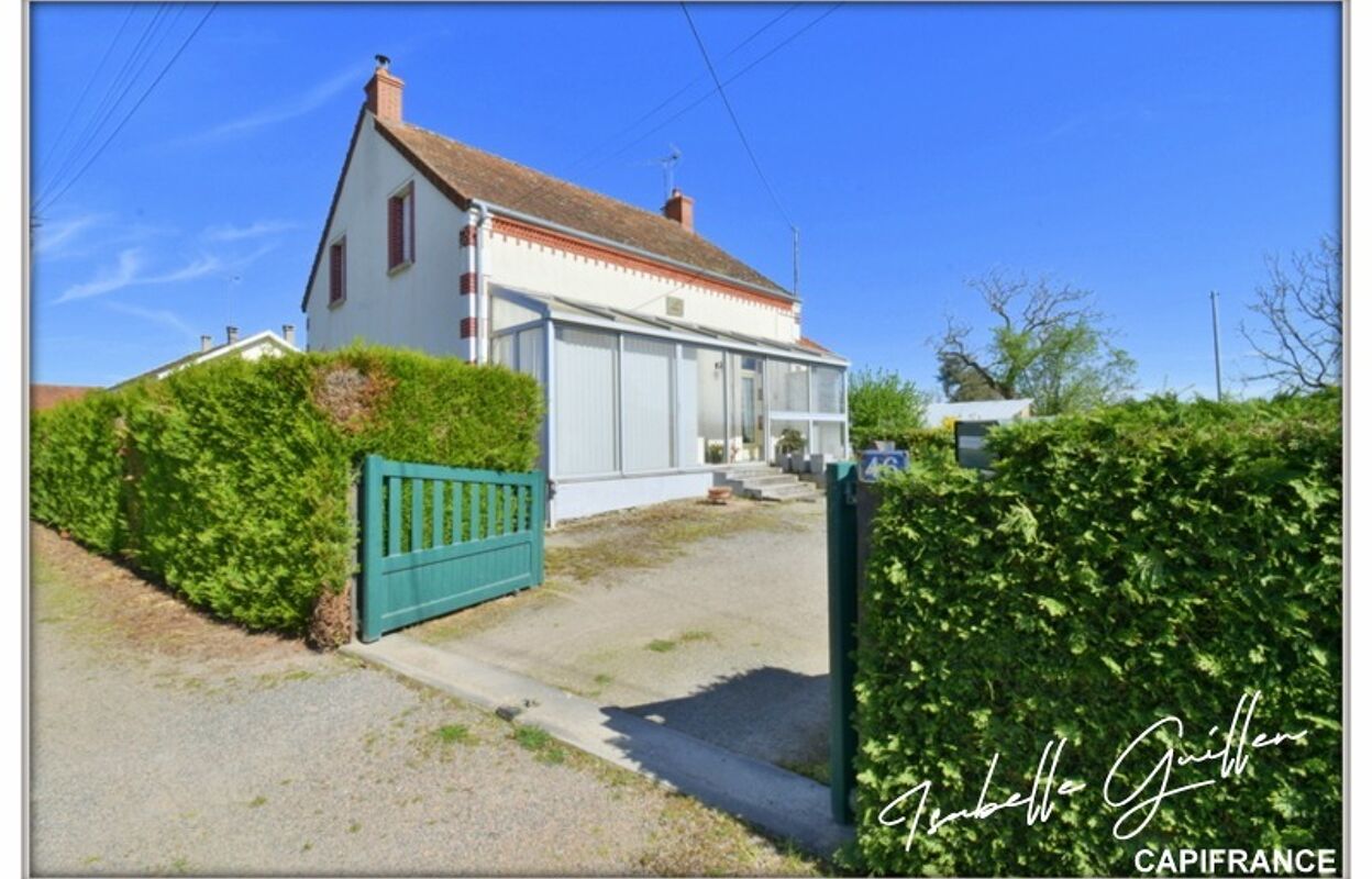 maison 5 pièces 98 m2 à vendre à Châteaumeillant (18370)