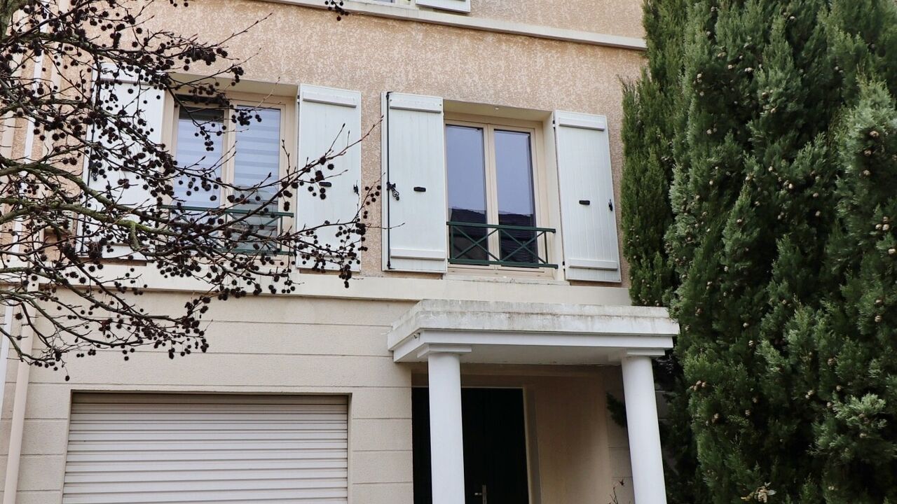 maison 6 pièces 124 m2 à vendre à Sainte-Geneviève-des-Bois (91700)