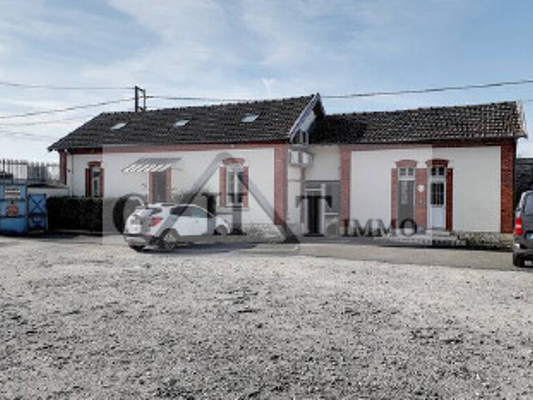 ENTREPOT BUREAU DE 4200 M² A VENDRE A PROVINS — photo 1