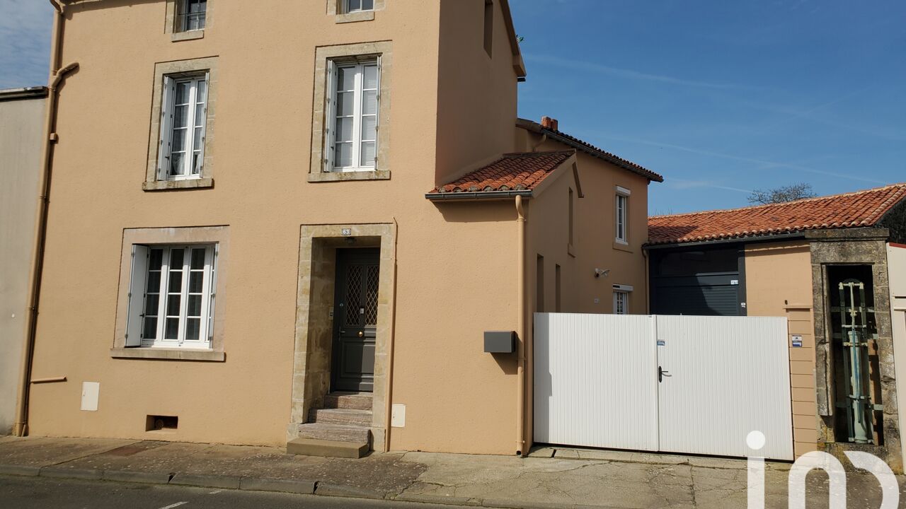 maison 6 pièces 170 m2 à vendre à La Châtaigneraie (85120)