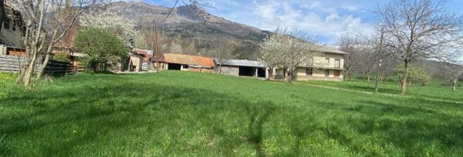 Terrain  700 m² à vendre à Chorges (05230)