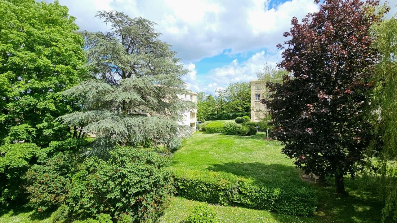 appartement 4 pièces 81 m2 à vendre à Chambourcy (78240)