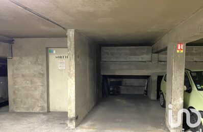 garage  pièces 8 m2 à vendre à Paris 12 (75012)