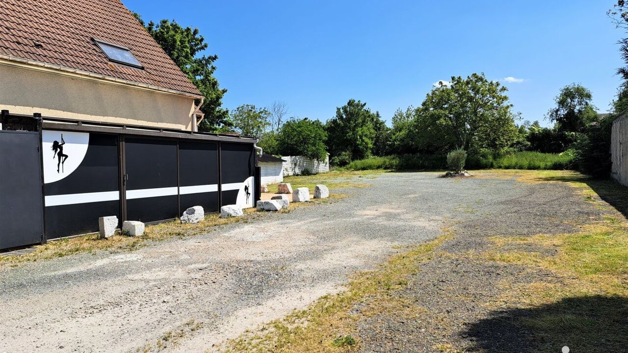 divers  pièces 200 m2 à vendre à Vitray-en-Beauce (28360)