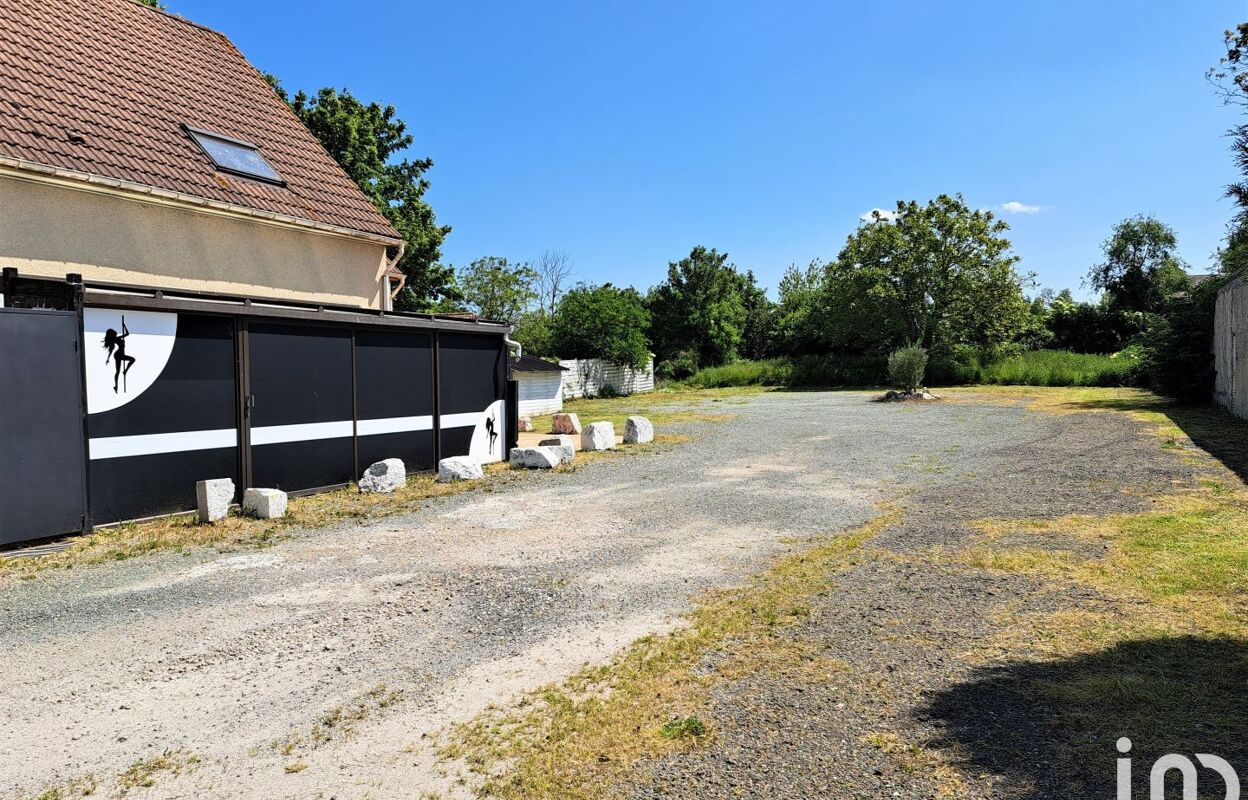 divers  pièces 200 m2 à vendre à Vitray-en-Beauce (28360)