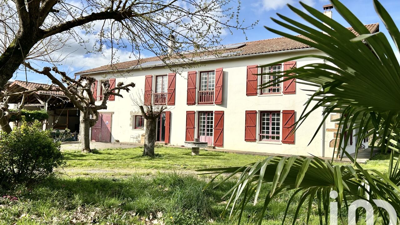 maison 12 pièces 350 m2 à vendre à Aïcirits-Camou-Suhast (64120)
