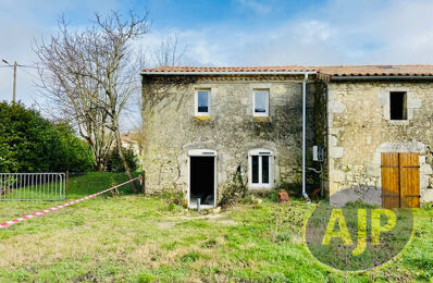 vente maison 92 000 € à proximité de Saint-Seurin-de-Cadourne (33180)