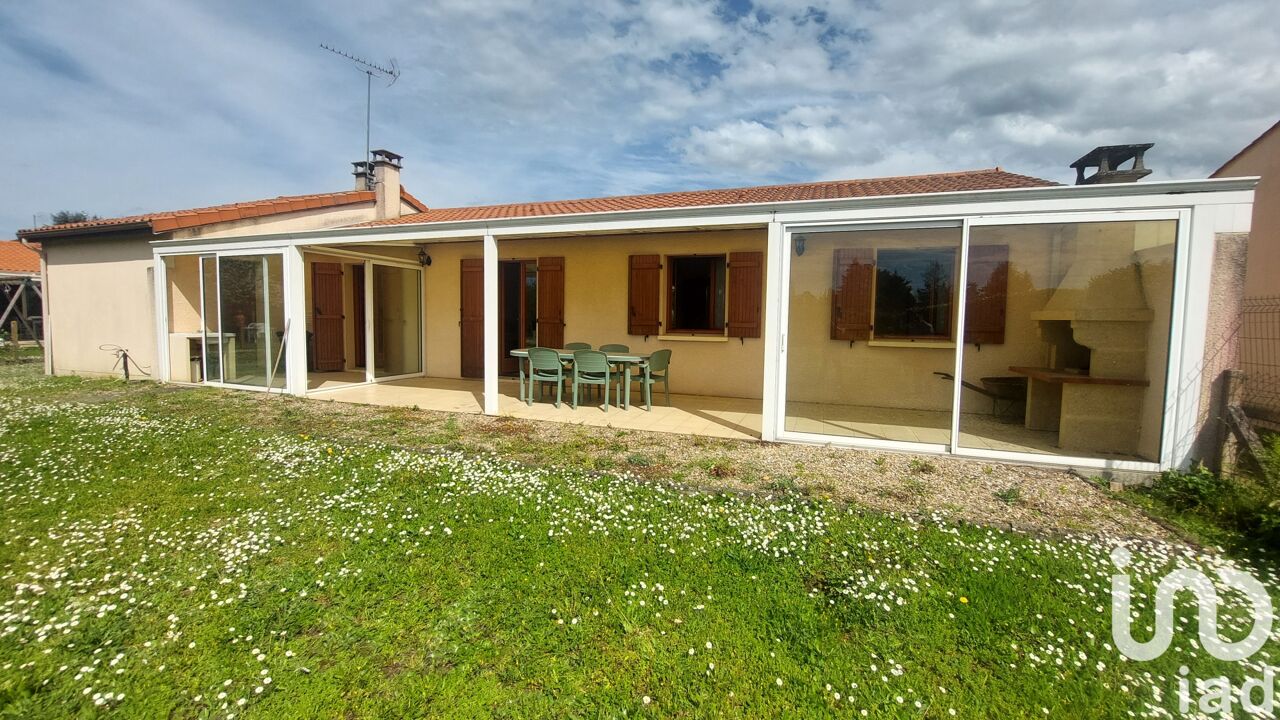 maison 4 pièces 96 m2 à vendre à Saint-Magne-de-Castillon (33350)