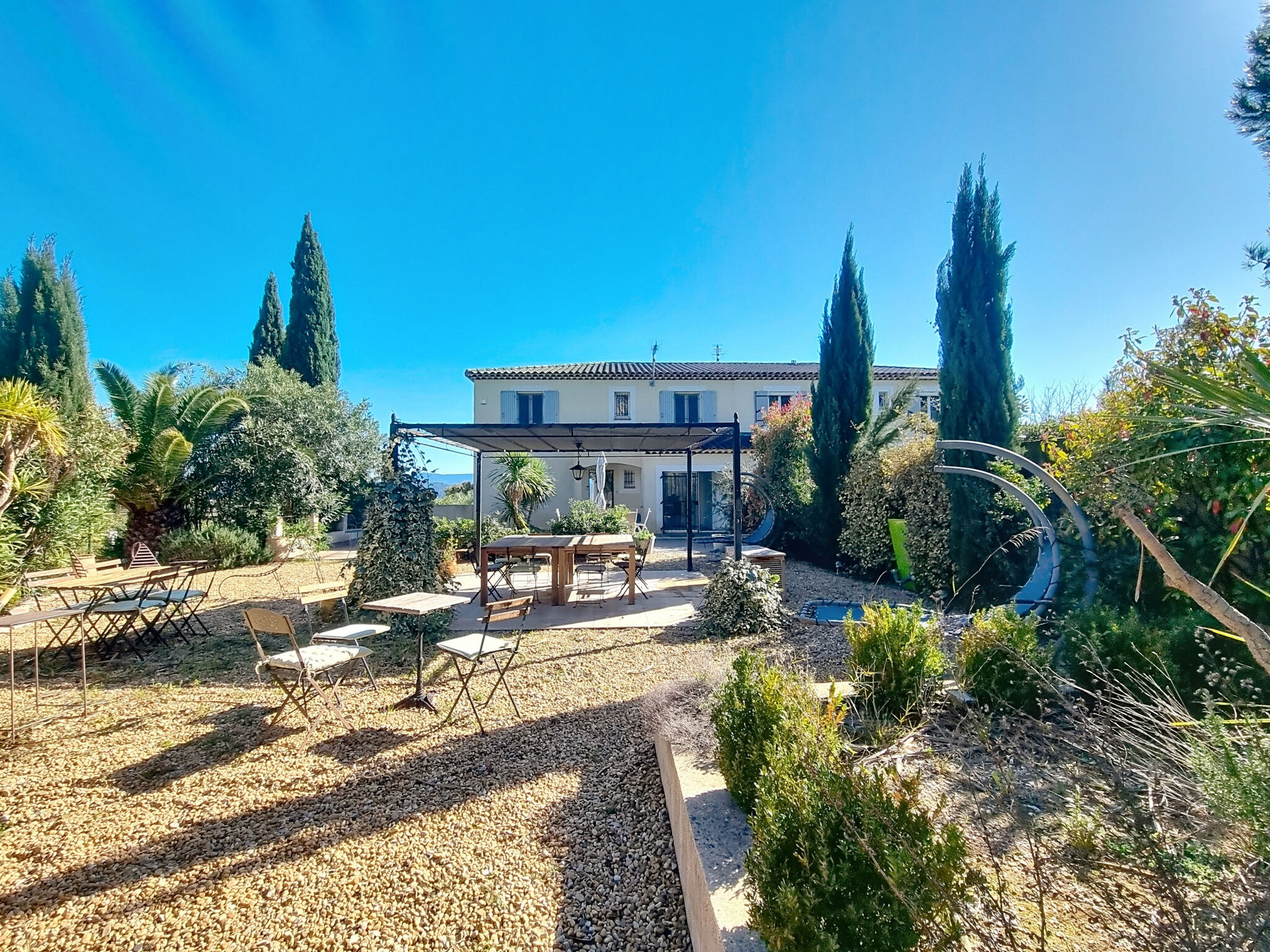 Villa / Maison 5 pièces  à vendre Aix-en-Provence 13090
