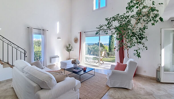 Villa / Maison 5 pièces  à vendre Aix-en-Provence 13090