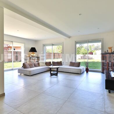 Maison 8 pièces 970000 €