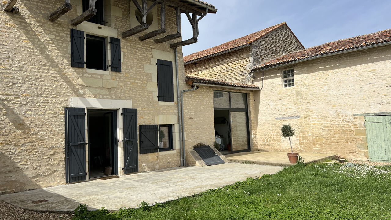 maison 7 pièces 185 m2 à vendre à Neuville-de-Poitou (86170)
