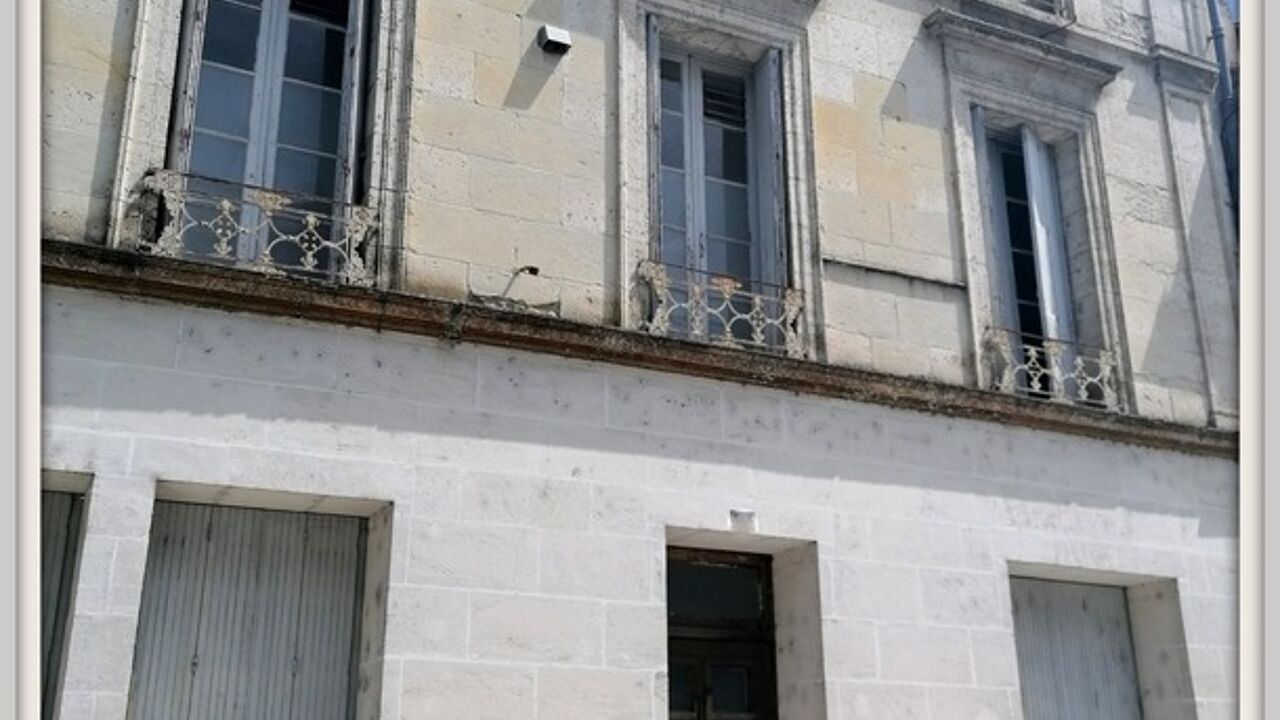 immeuble  pièces 250 m2 à vendre à Chalais (16210)