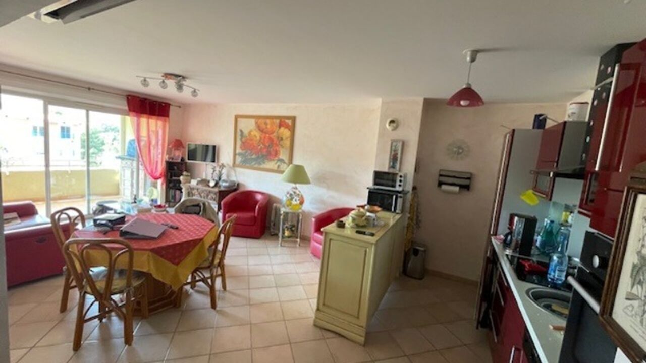 appartement 3 pièces 66 m2 à vendre à Cavalaire-sur-Mer (83240)