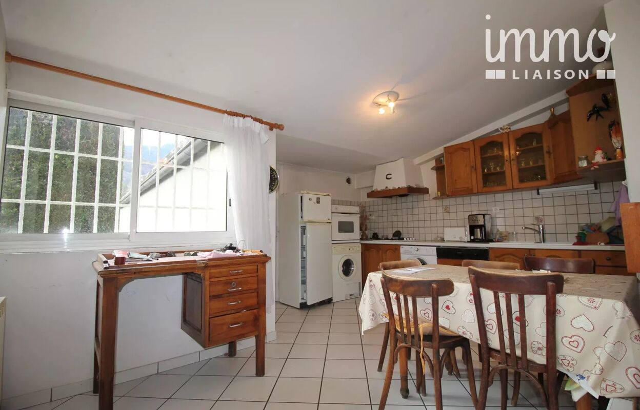 appartement 5 pièces 69 m2 à vendre à Saint-Michel-de-Maurienne (73140)