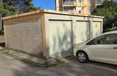 vente garage 14 000 € à proximité de Saint-Rémy-de-Provence (13210)