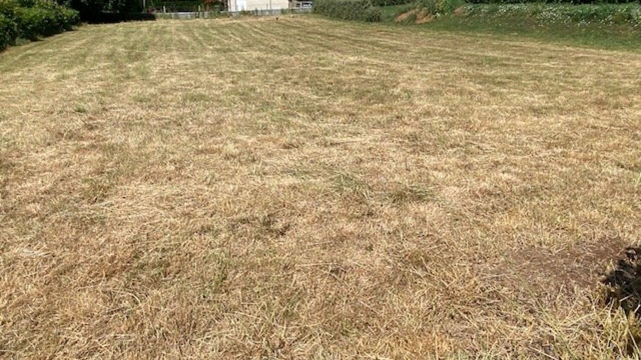 terrain  pièces 1040 m2 à vendre à Aurillac (15000)