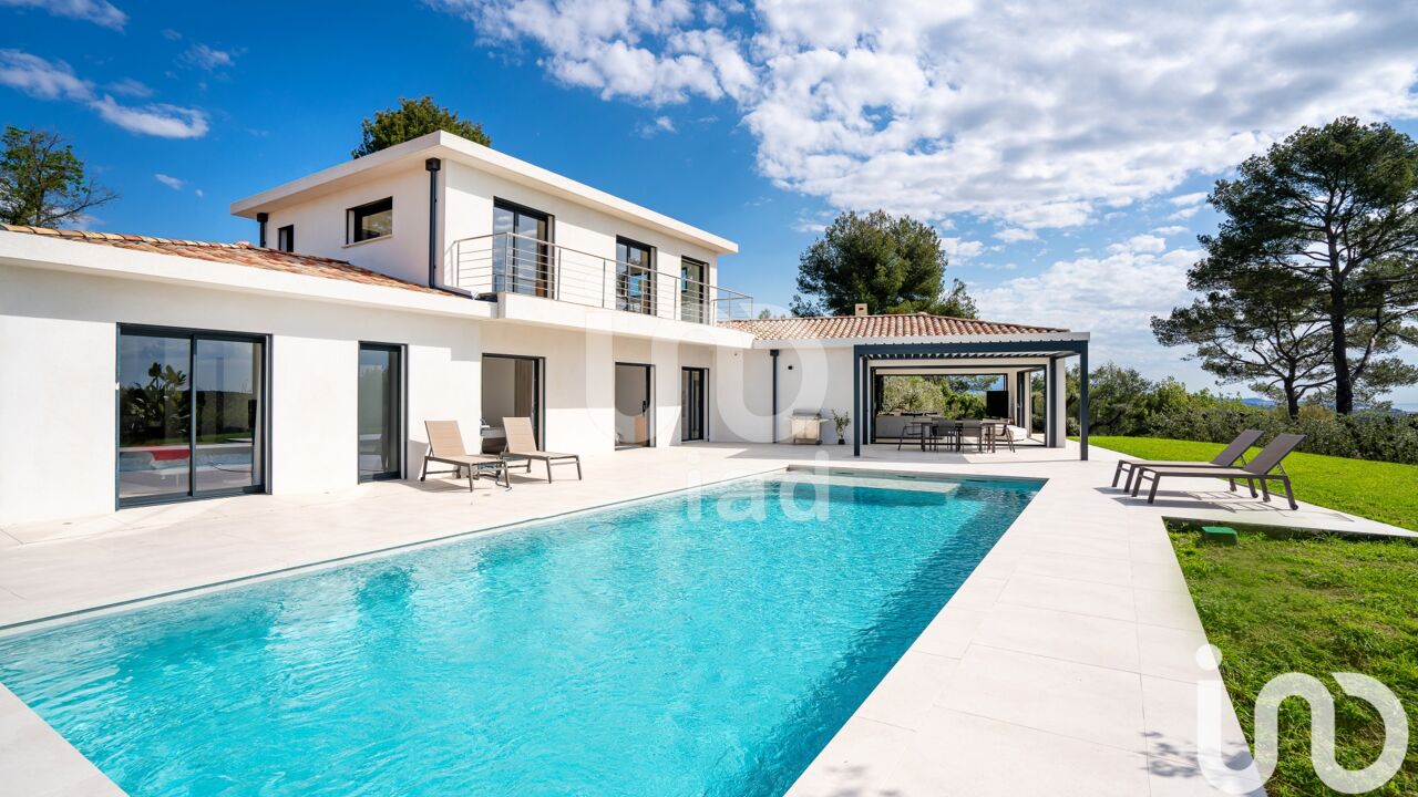 maison 5 pièces 260 m2 à vendre à Roquefort-les-Pins (06330)
