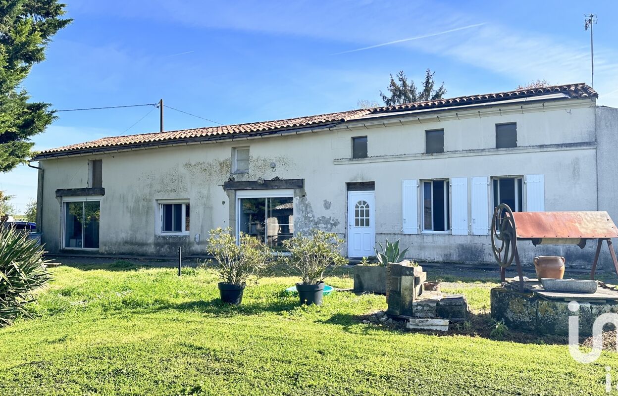 maison 8 pièces 200 m2 à vendre à Saint-Simon-de-Bordes (17500)