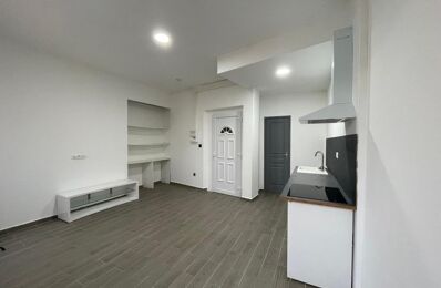 location appartement 470 € CC /mois à proximité de Cuers (83390)