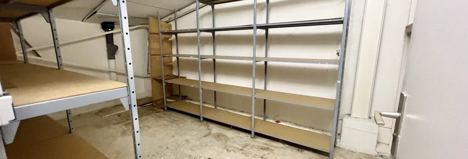 Commerce 1 Pièce 16 m² à louer à Saint-Tropez (83990)