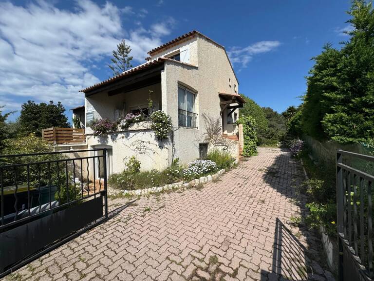 MAISON MITOYENNE DE 150 M2 - 3 CHAMBRES. — photo 1