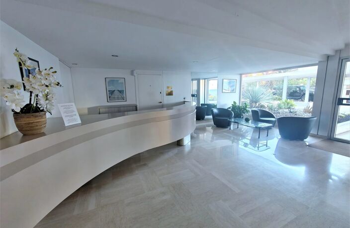 STUDIO FRONT DE MER RESIDENCE STANDING — photo 2