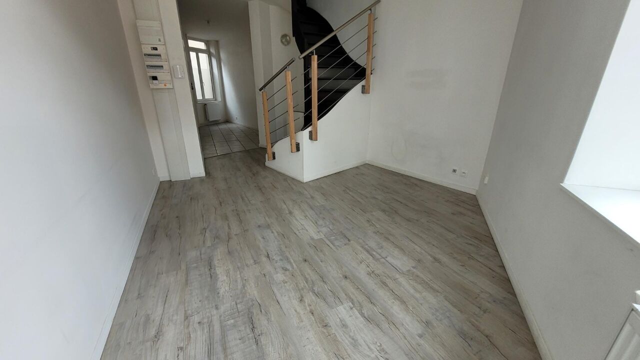 appartement 2 pièces 70 m2 à louer à Lille (59000)
