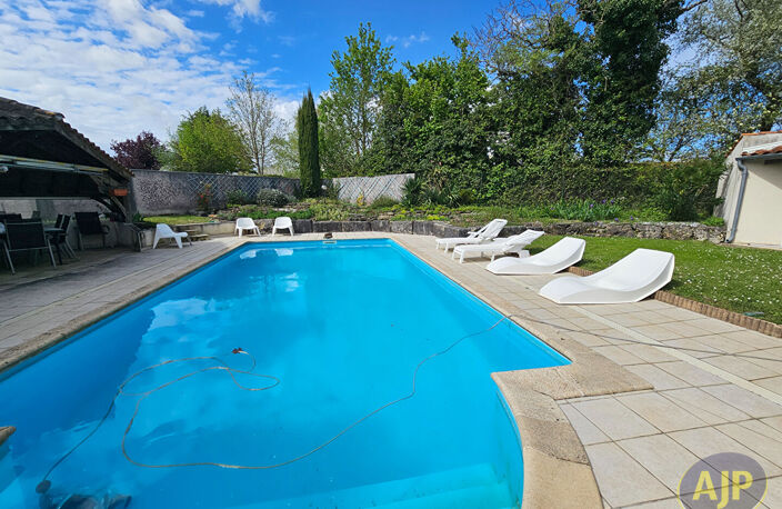 A VENDRE MAISON SAINT GEORGES DES COTEAUX — photo 2