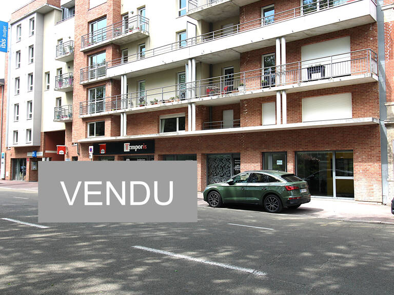 Local commercial 106 m2 centre DIEPPE — photo 1