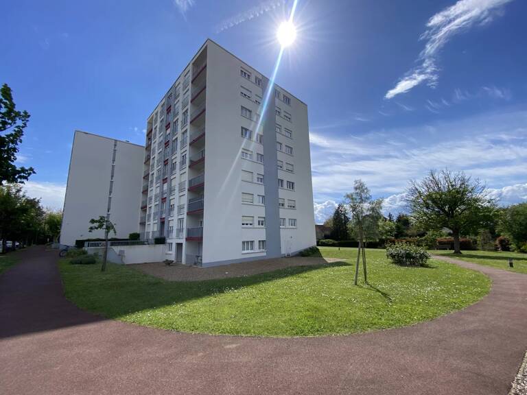 BEL APPARTEMENT 70 M² DANS RESIDENCE SECURISEE — photo 1