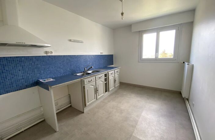 BEL APPARTEMENT 70 M² DANS RESIDENCE SECURISEE — photo 4