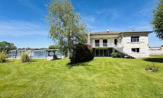 Maison 9 Pièces 250 m² à vendre à Lorp-Sentaraille (09190)