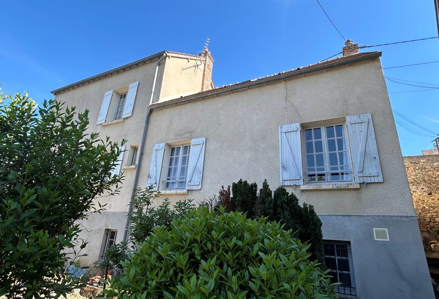Maison Proche Centre Ville de Dourdan — photo 1