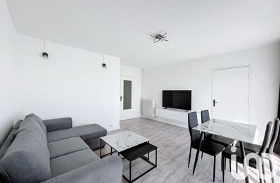 location appartement 1 300 € CC /mois à proximité de Le Blanc-Mesnil (93150)