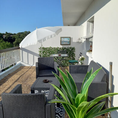 Appartement 3 pièces 381600 €