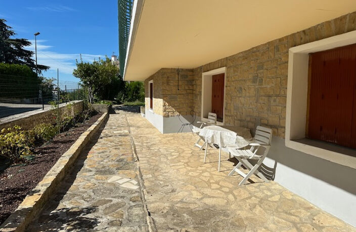 Villa de type 6 sur une parcelle de 1500 m2 — photo 3