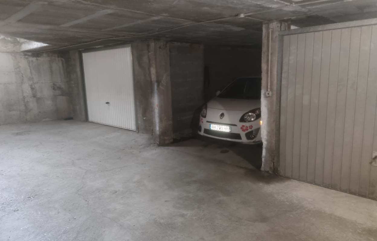 garage  pièces 12 m2 à vendre à Cagnes-sur-Mer (06800)