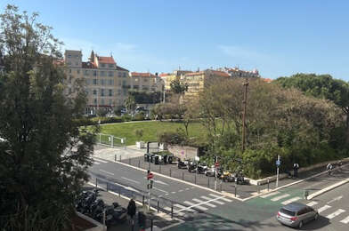 Appartement 1 pièces 896 €