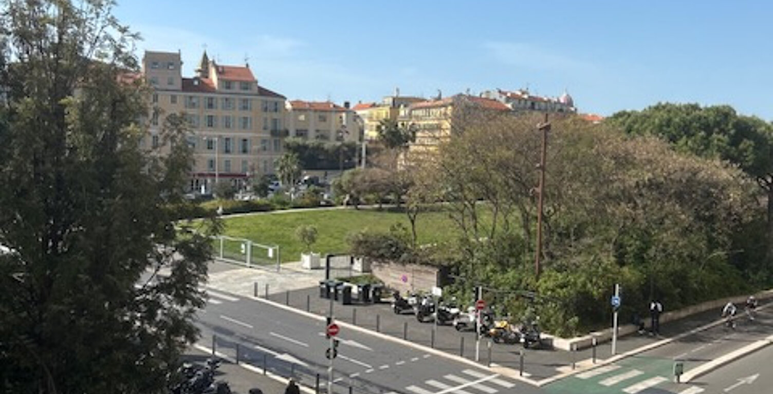 Grand studio NICE PLACE MASSENA/COULEE VERTE — photo 1