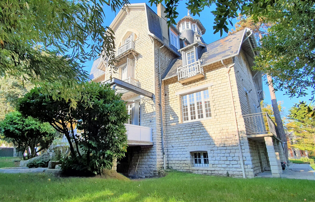 maison 9 pièces 307 m2 à vendre à Royan (17200)