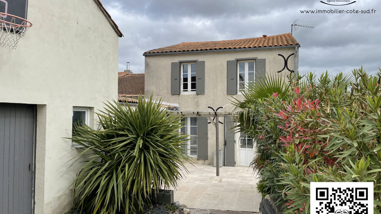 maison 6 pièces 145 m2 à vendre à Croix-Chapeau (17220)